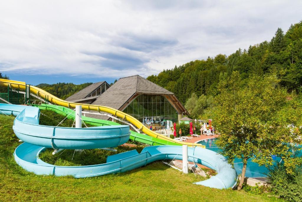 מלון לאזה וה טוהינג'ו Eco Terme Snovik, Kamnik מראה חיצוני תמונה